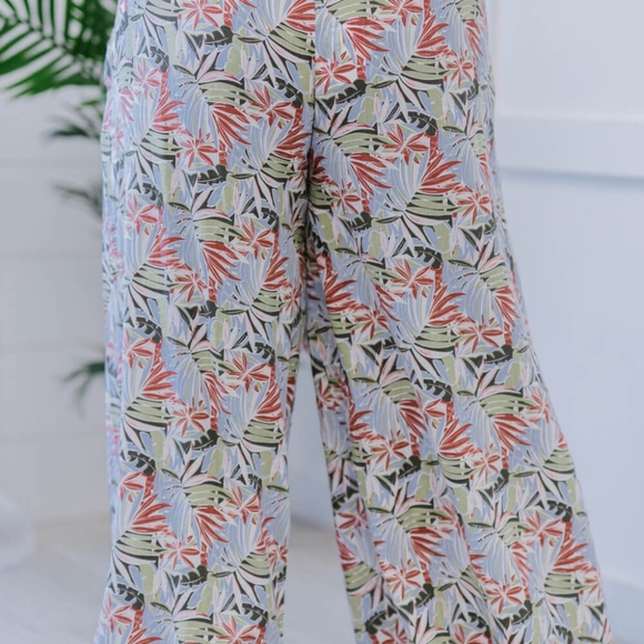 Davi & Dani Island Retreat Full Size Run Palazzo Pants in Pink - Picture 11 of 11